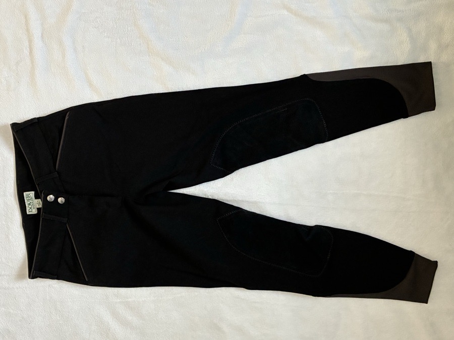 Dover Saddlery knee-patch breeches