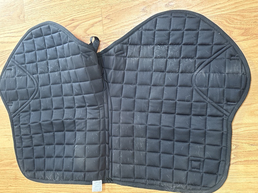Gallop shop saddlepad + ear bonnet set