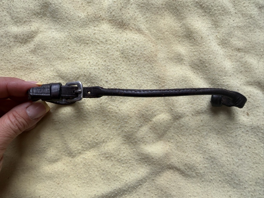 pelham leather lip strap