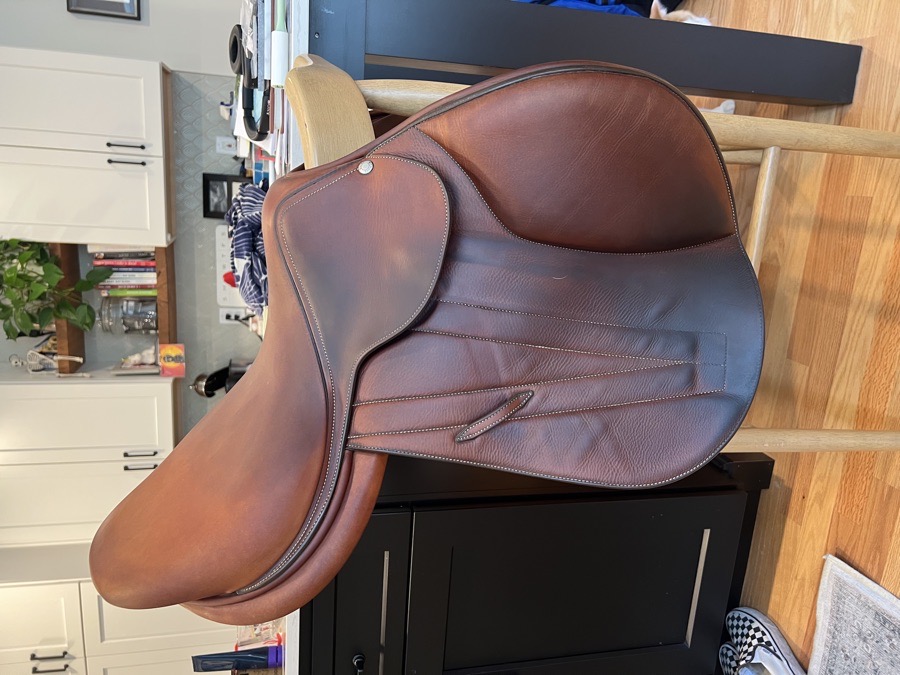 2022 Butet Premium Calfskin - M Seat