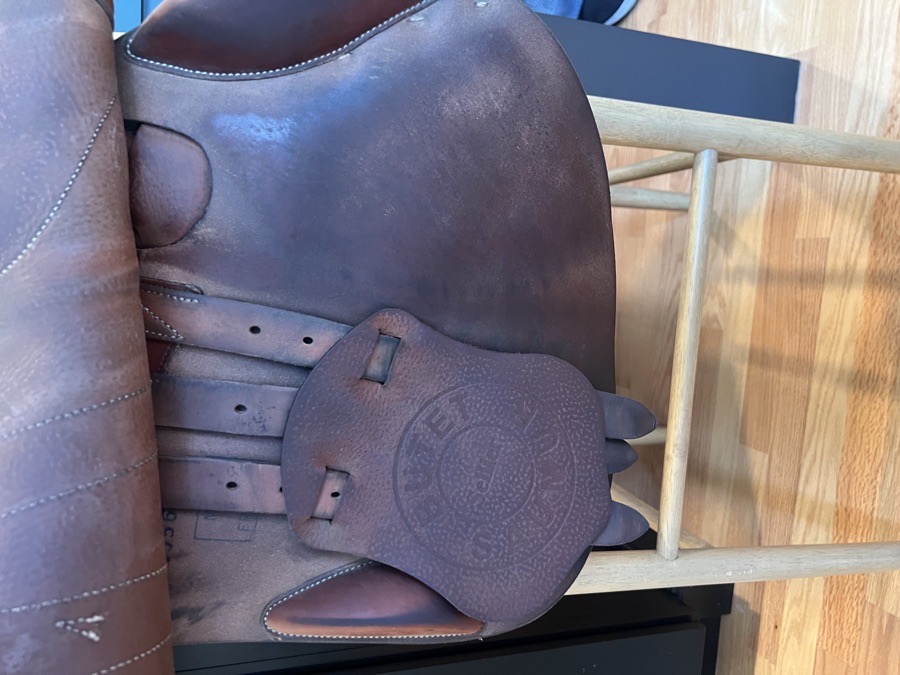 2022 Butet Premium Calfskin - M Seat