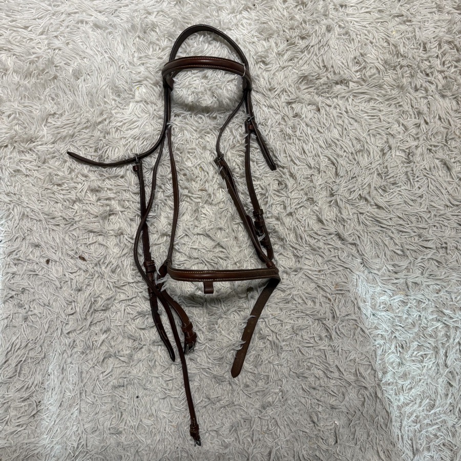 Brown Leather Full Size English Horseback Riding Snaffle Bridle. Good Condition.