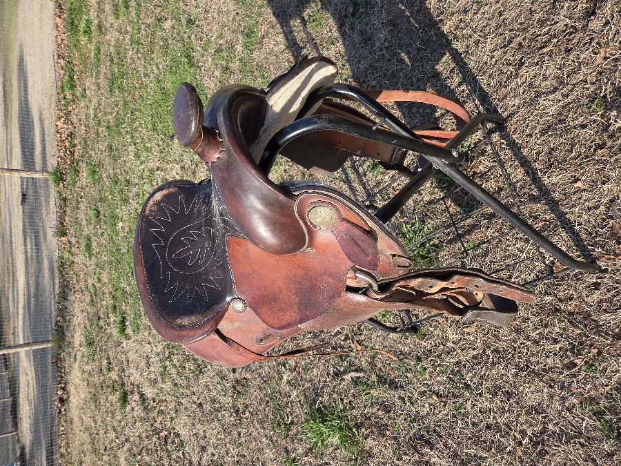 Western 15in saddle