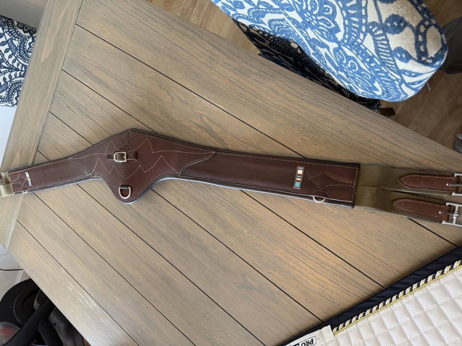 Voltaire anatomic girth 