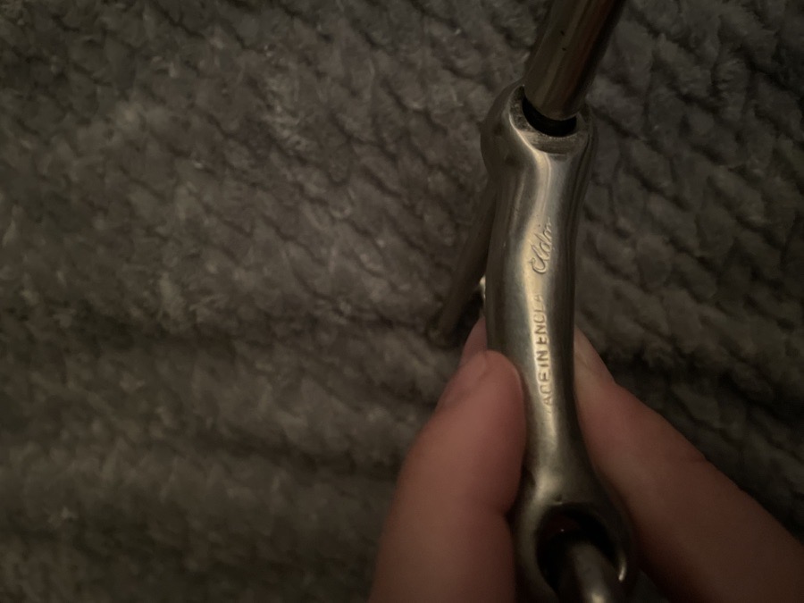 4.75” simple full cheek snaffle 