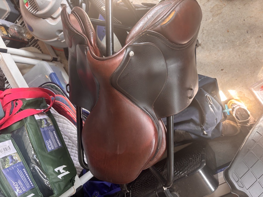 CWD saddle 16” SE01 2L flaps