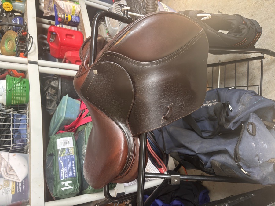 CWD saddle 16” SE01 2L flaps