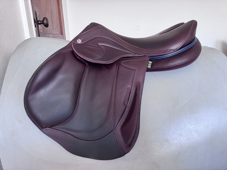 17.5” 2023 Devoucoux Enara Saddle - 2A - Full Buffalo!