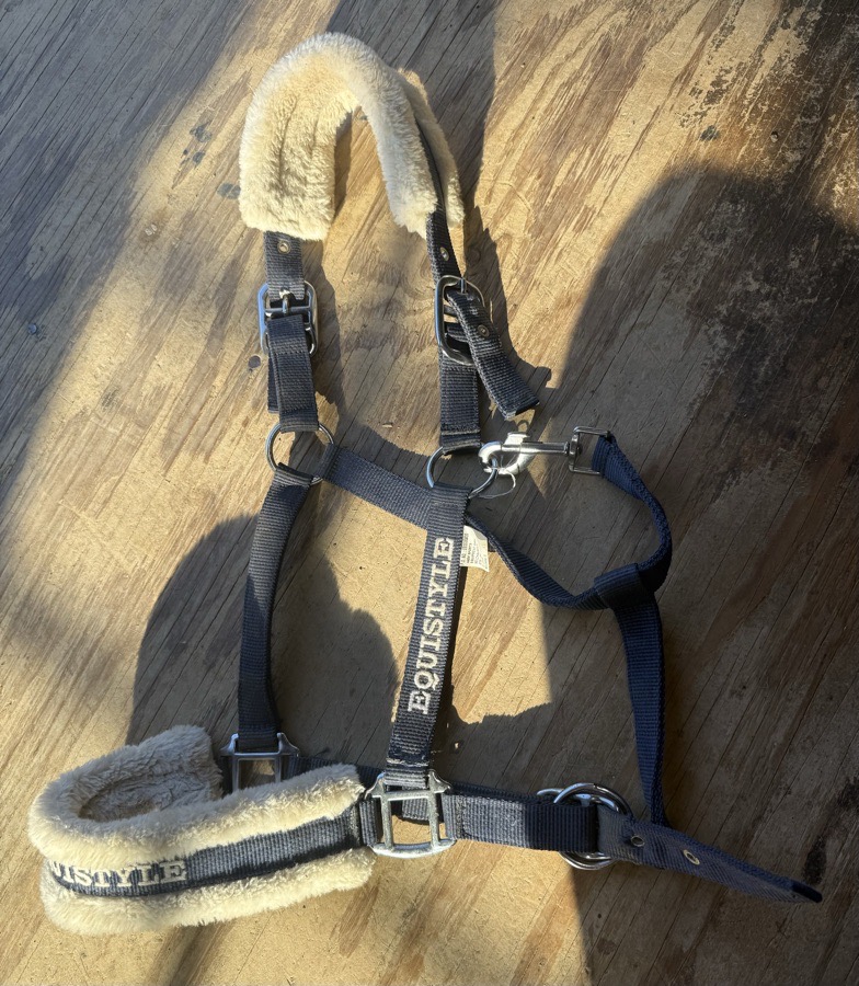 EQUISTYLE faux fur halter