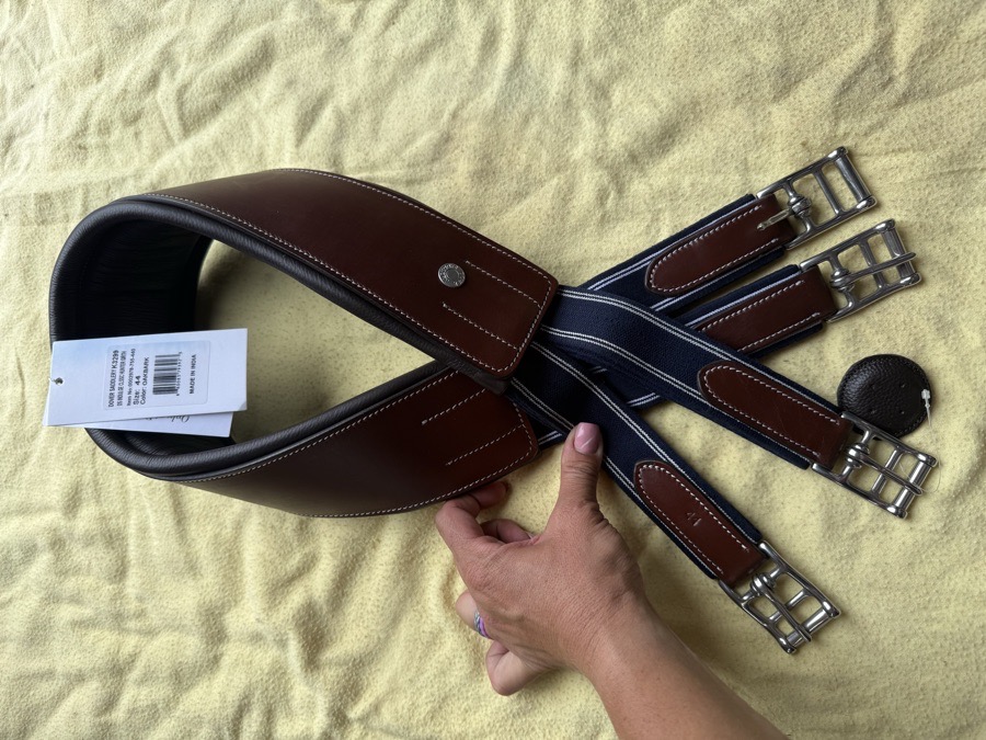 DOVER SADDLERY 44” Girth