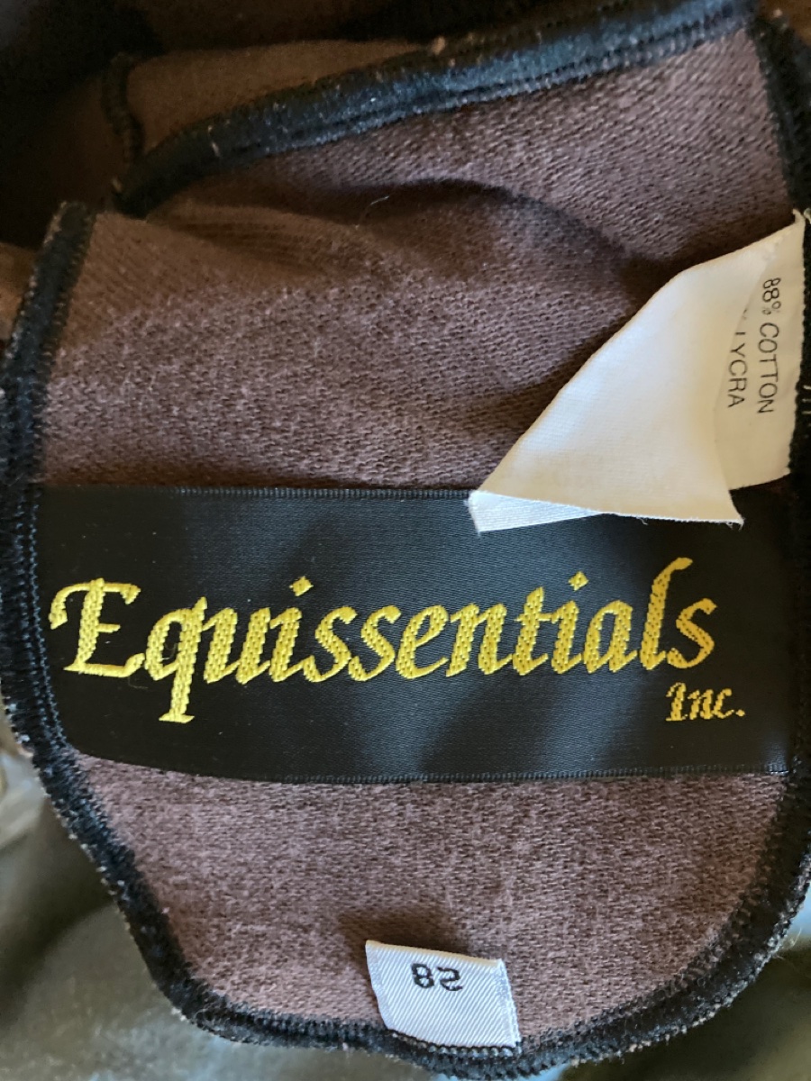 Equissentials full leather seat tight 28 
