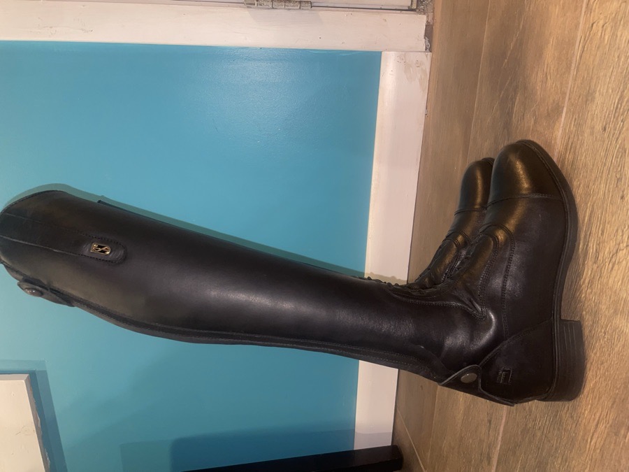TREDSTEP Donatello III JR Field boots NEW 37s