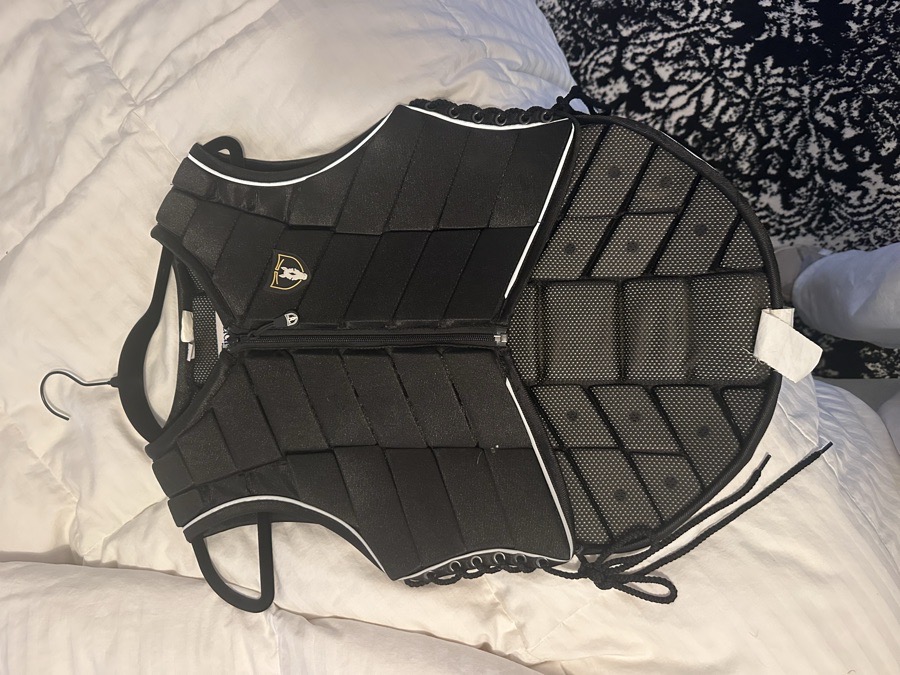 TIPPERARY Rider Protection vest size YL 34