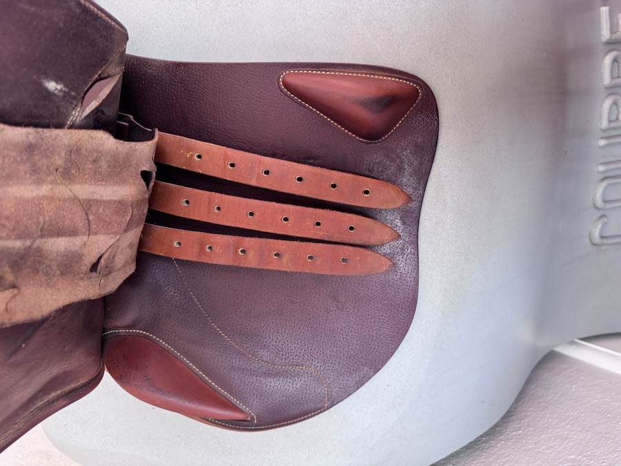 17.5” Devoucoux Oldara Saddle - 4A - Integrated Panels - IMMACULATE