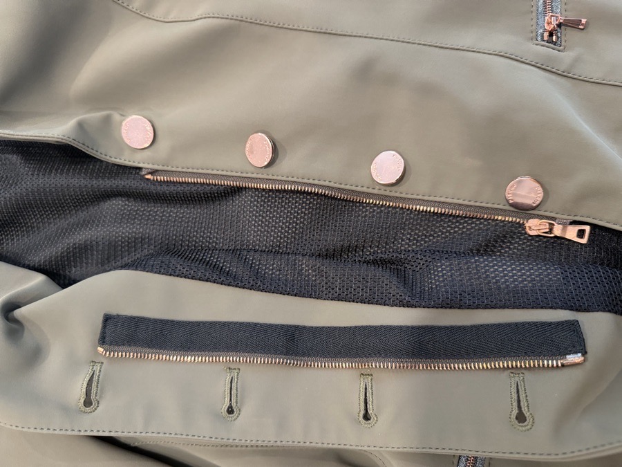PIKEUR Show Outfit