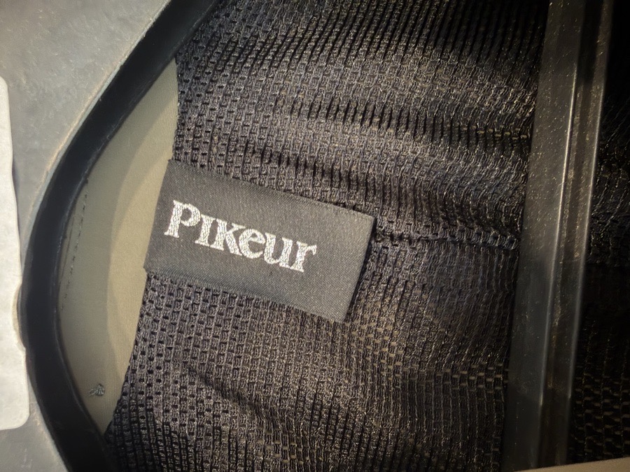 PIKEUR Show Outfit