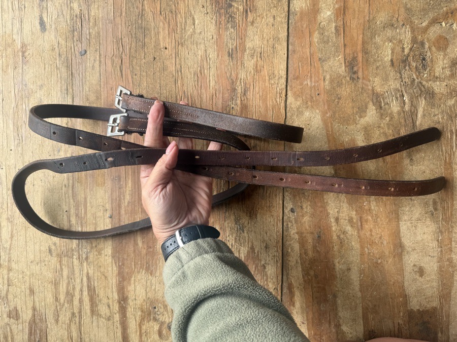 50” stirrup leathers