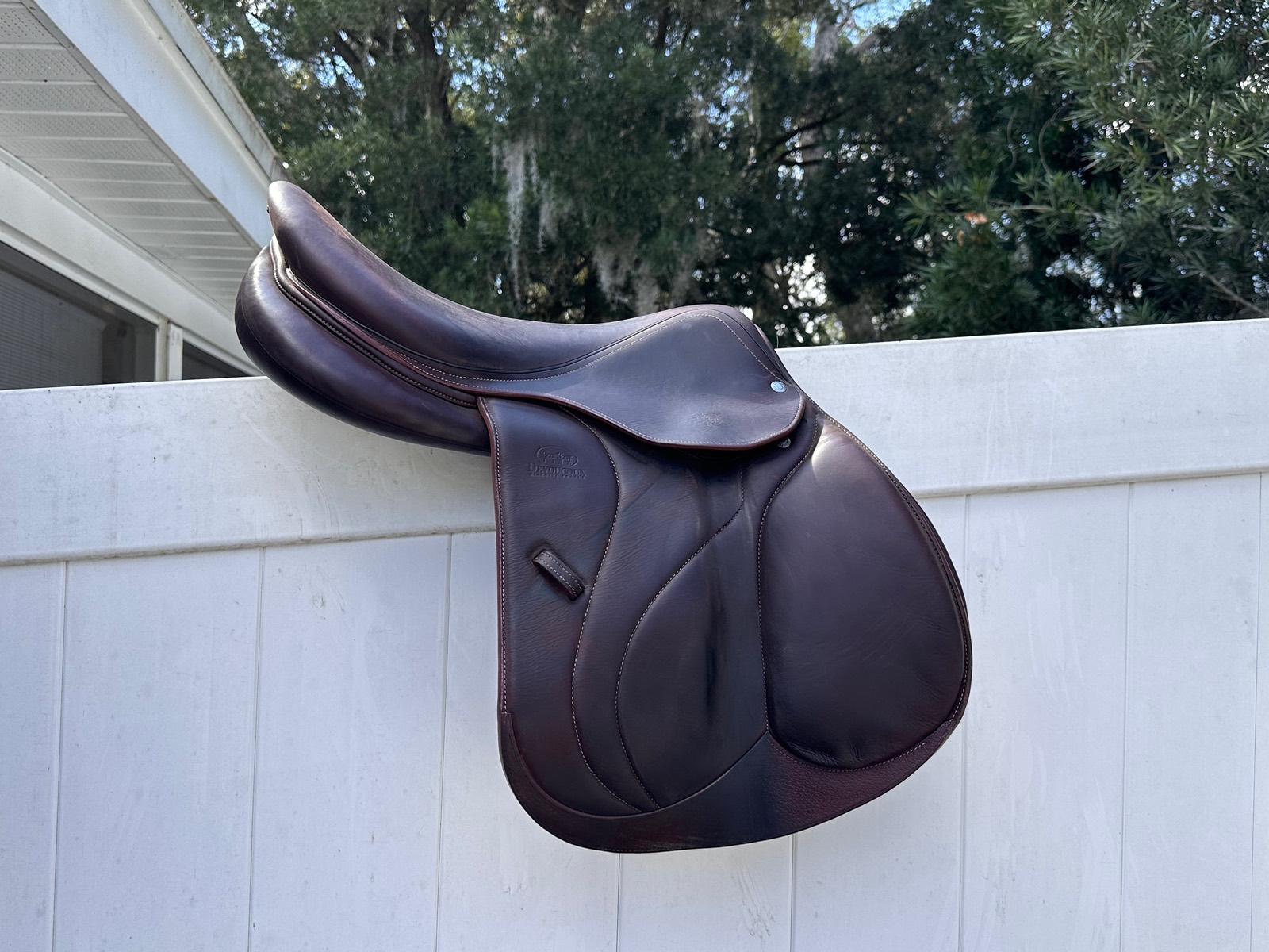 17.5" Devoucoux Biarritz O Saddle Full Buffalo 2021 2AB Flaps D3D 4.75 dot to do
