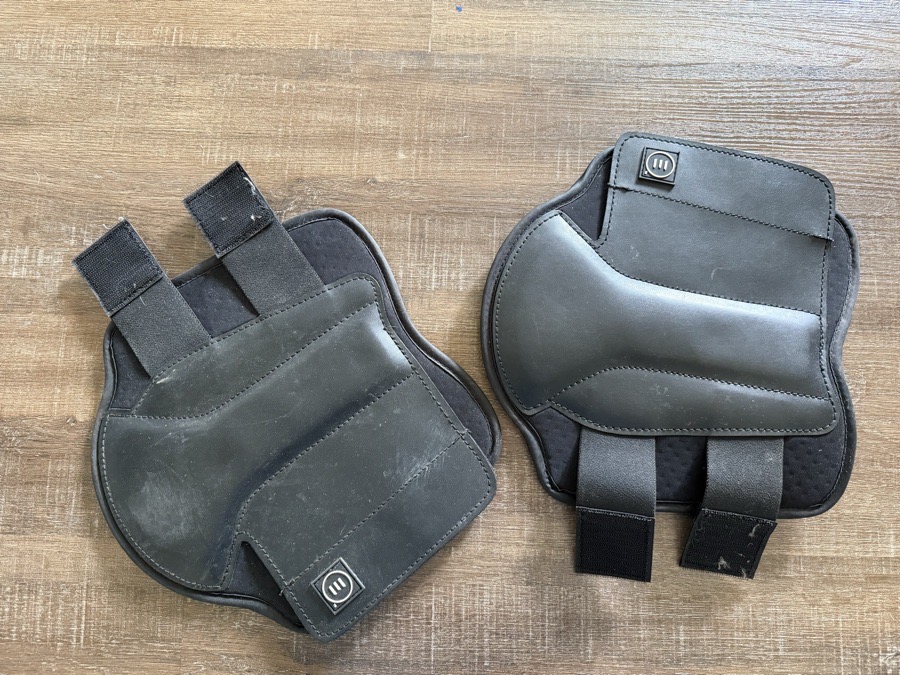 EQUIFIT Essential everyday boots