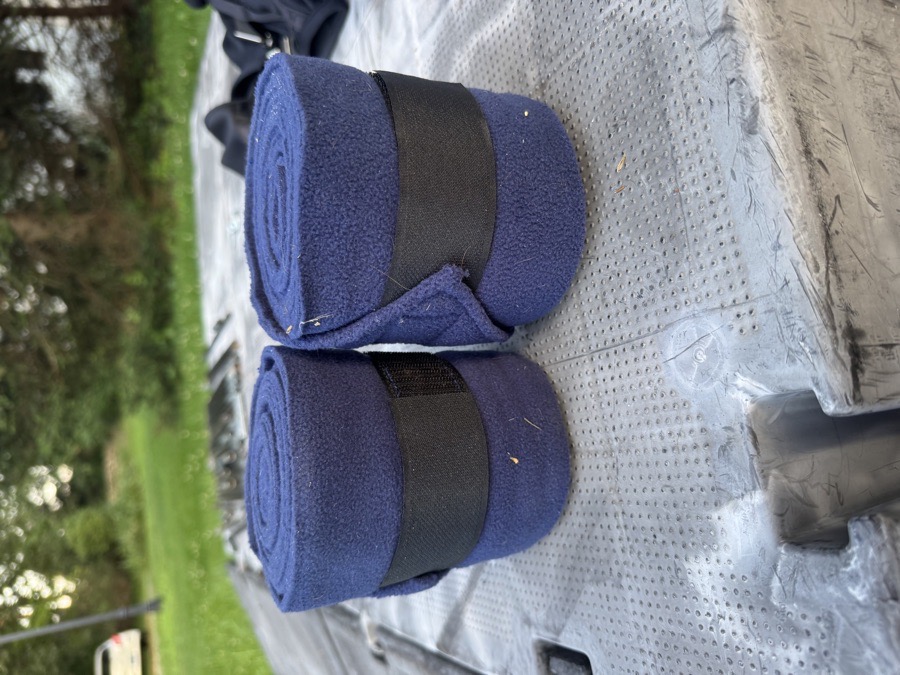 Set of 2 navy polo wraps