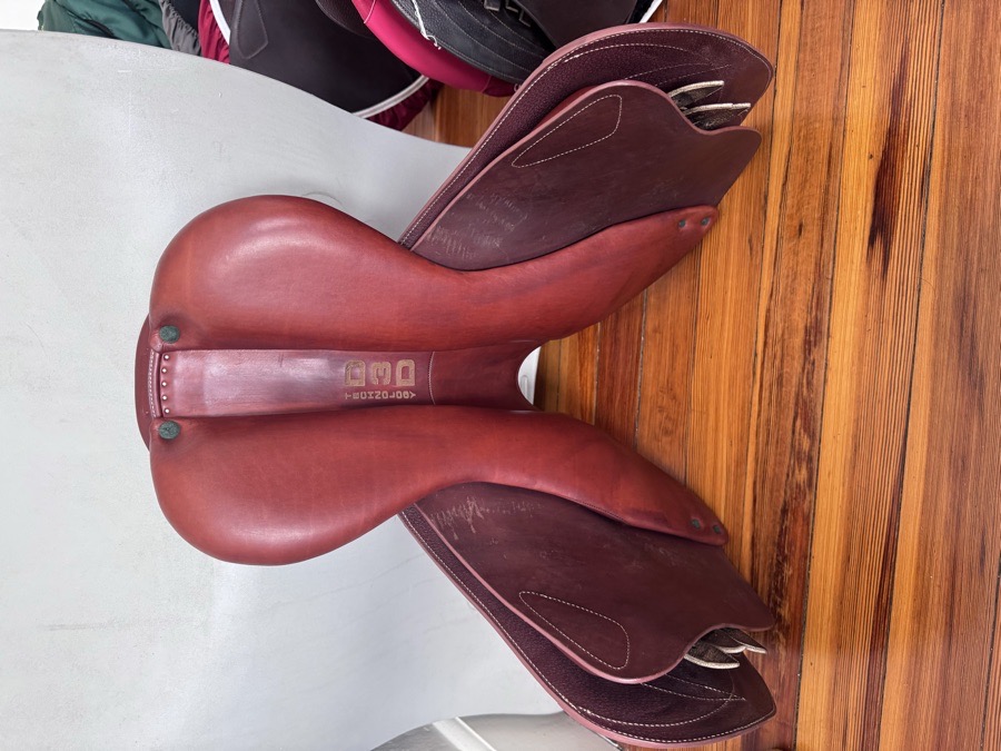 17.5” 2022 Devoucoux Biarritz S - 1AA - Full Buffalo
