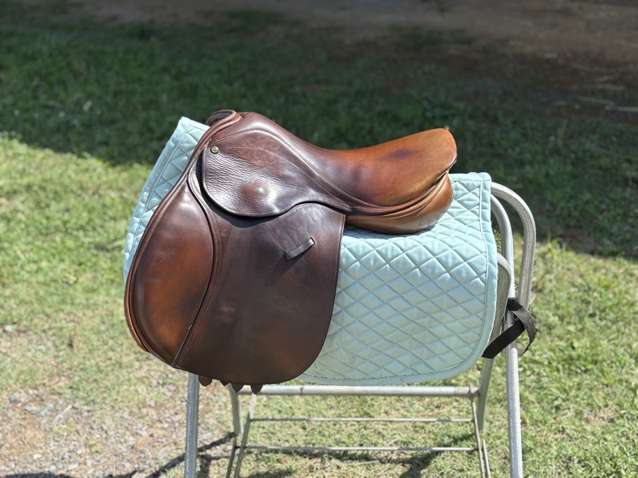 Full size turquoise saddle pad