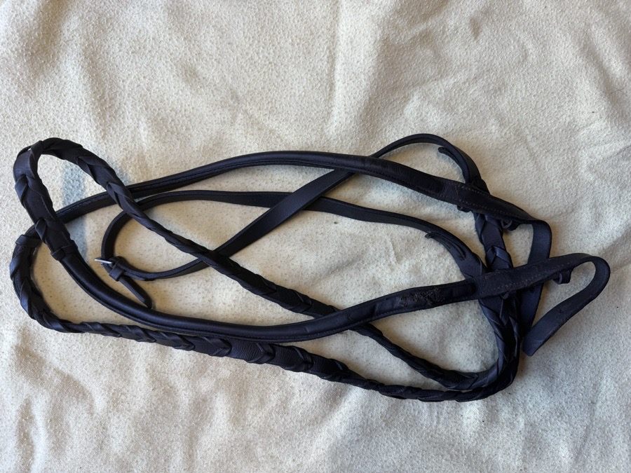 55” plain raise laced reins