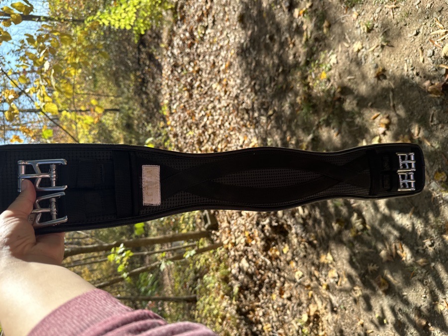 Lettia dressage girth 