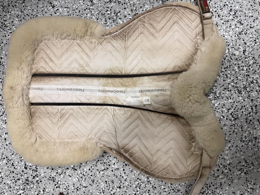 Fleeceworks saddle pad 
