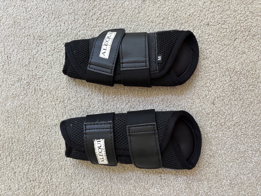 Alequi Cape 3D Mesh Boots, size M.