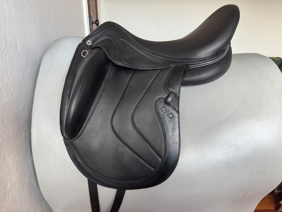 18.5” CWD SE37 PRO Dressage Saddle - 2021 - 3XLA - Full Buffalo