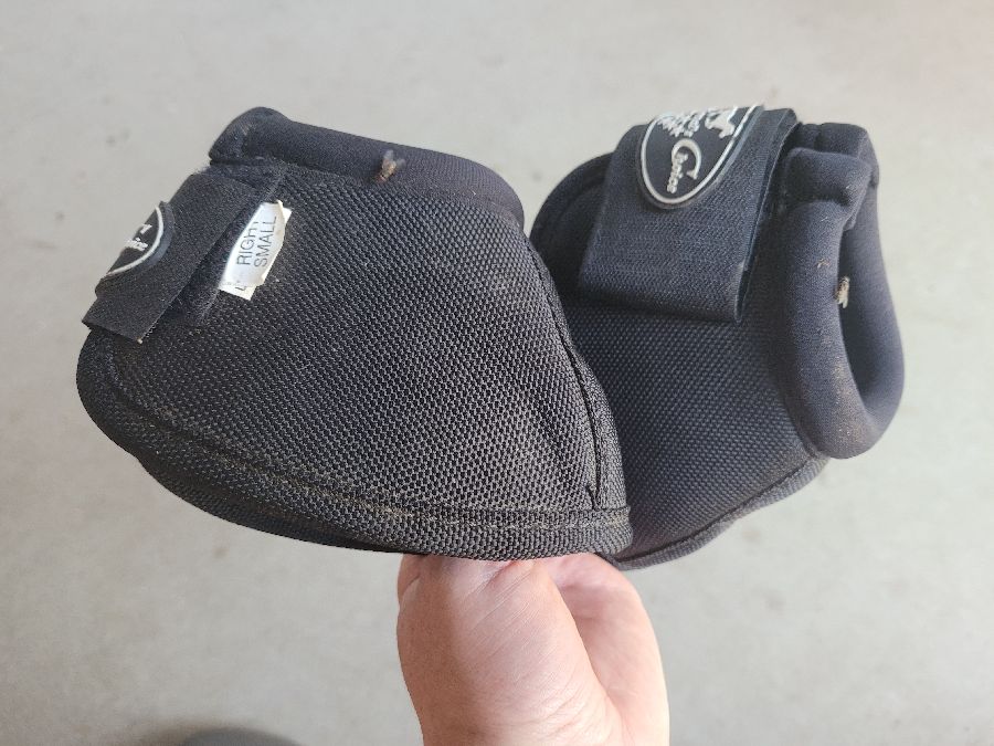 PROFESSIONAL'S CHOICE size Small Black Bell Boots