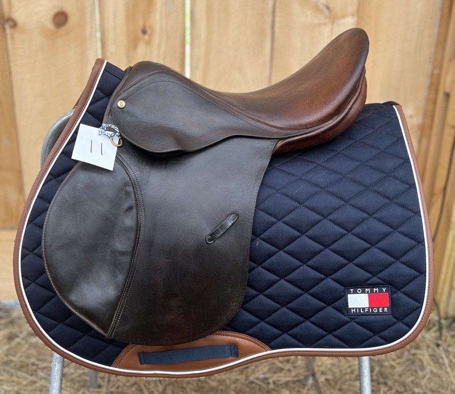 17” M CC jump saddle 