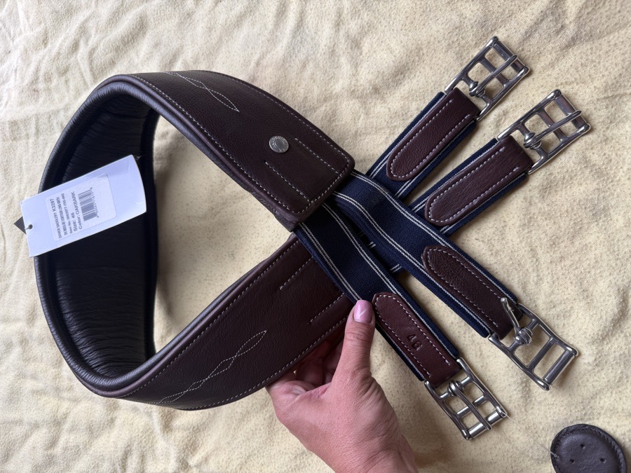 DOVER SADDLERY 46” Contour Girth