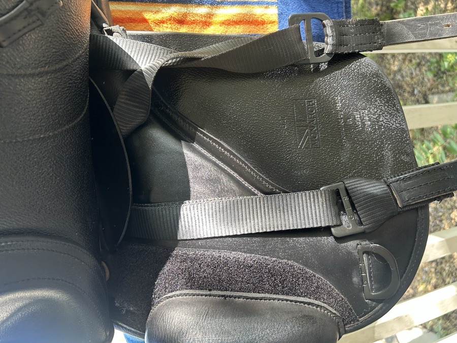 GFS Monarch 17.5” Dressage Saddle with 5 Gullet Plates Included