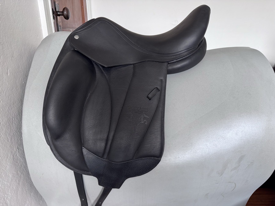 16.5” Voltaire Adelaide Dressage Saddle - Buffalo - NEVER RIDDEN IN! 
