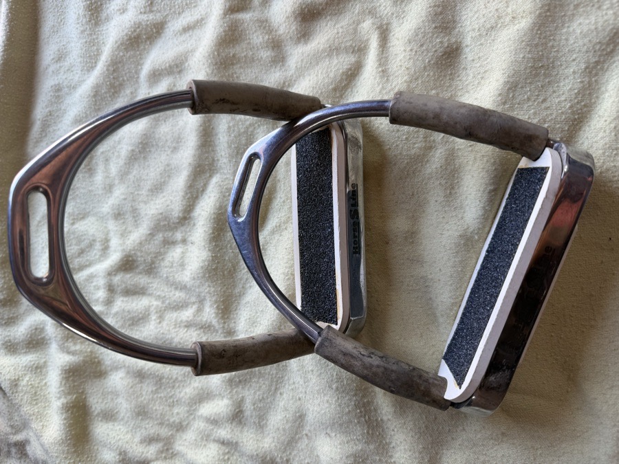 4 1/2” jointed Horse S Line irons