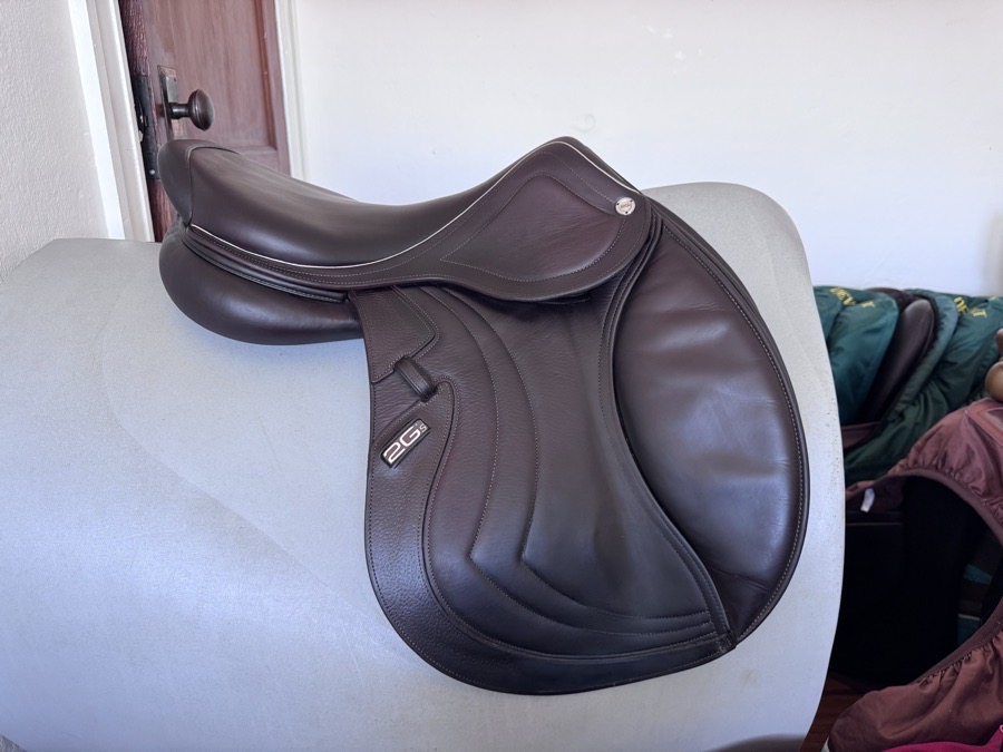 17.5” CWD SE32 Mademoiselle 2Gs Saddle - 2018 - 3L - Full Buffalo
