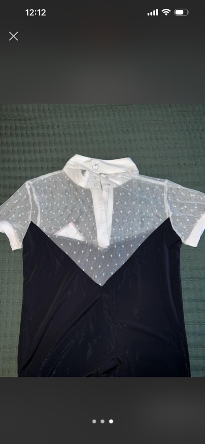 Dapplebay Show Shirt size small