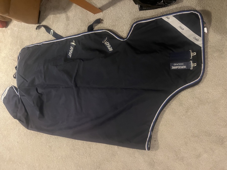 Amigo navy medium blanket 