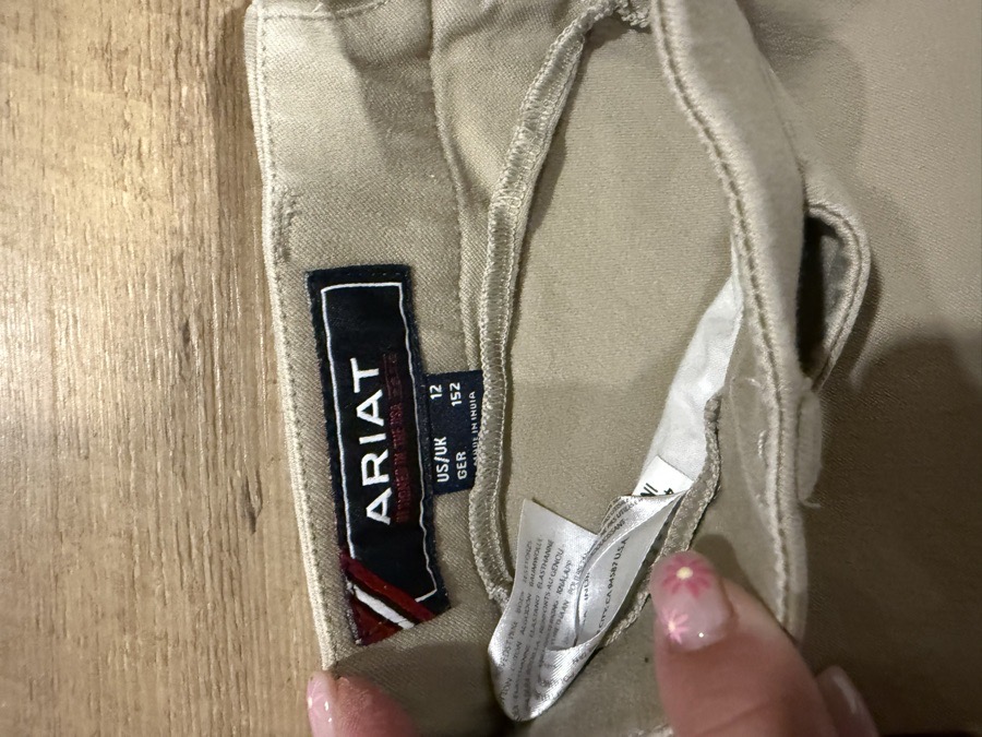 Kids Ariat jodhpurs 