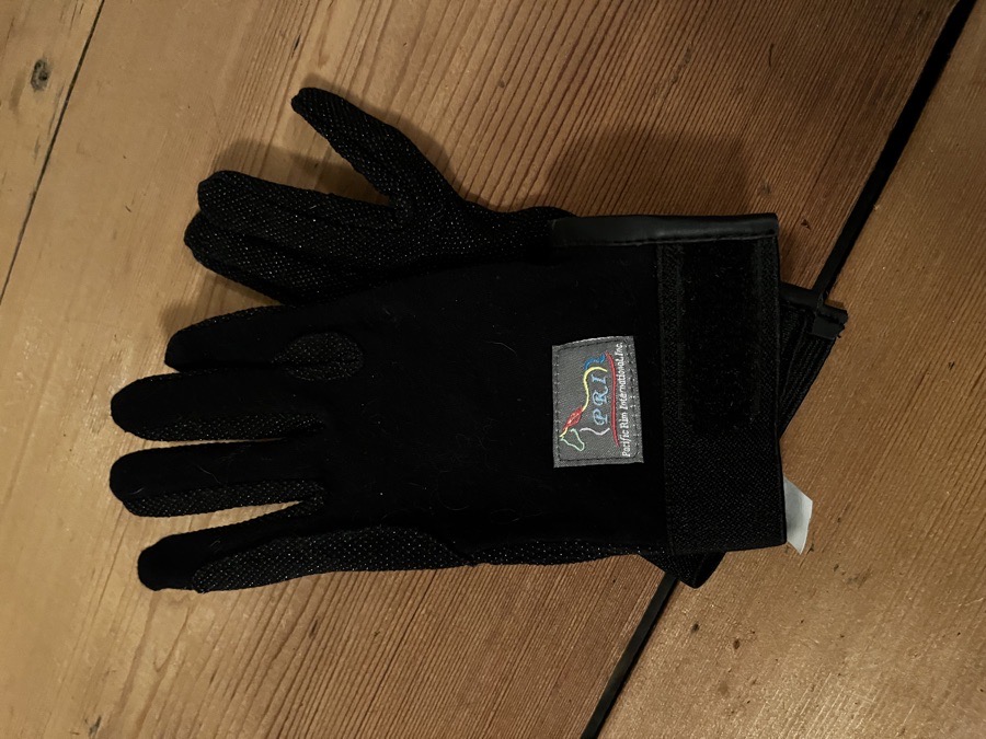 PRI Black Pebble Gloves