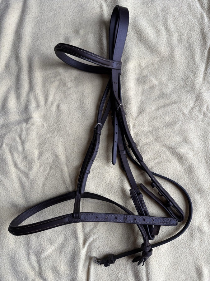 Full sized Silverleaf by Toklat fancy stitch bridle