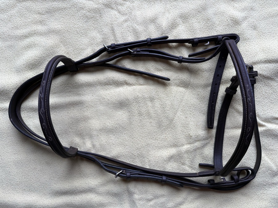 Full sized Silverleaf by Toklat fancy stitch bridle