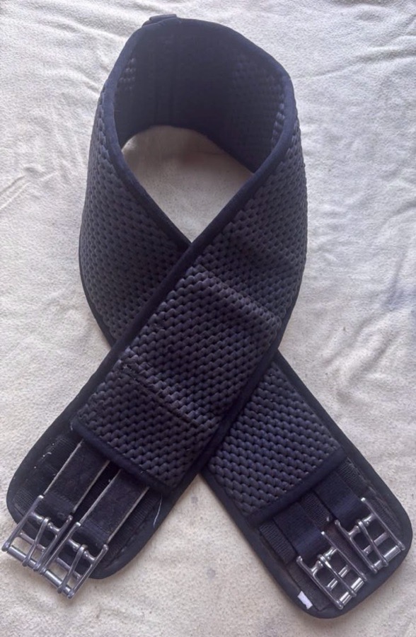 46” Black Girth