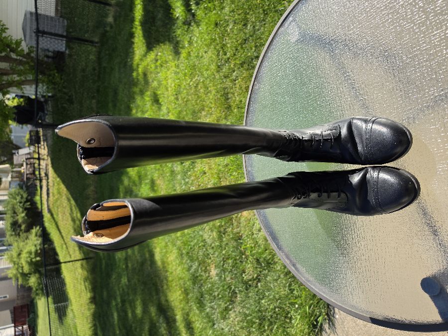 ARIAT Boots 7