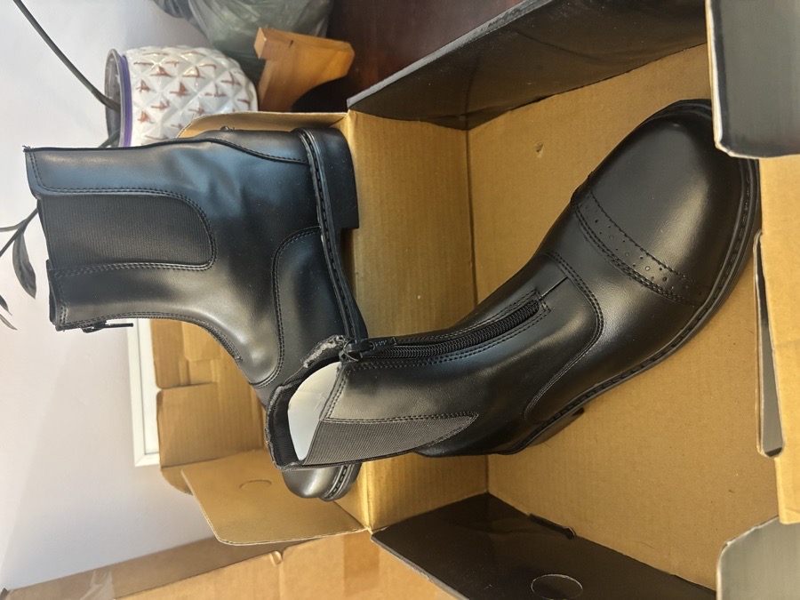 TUFFRIDER Boots 7.5