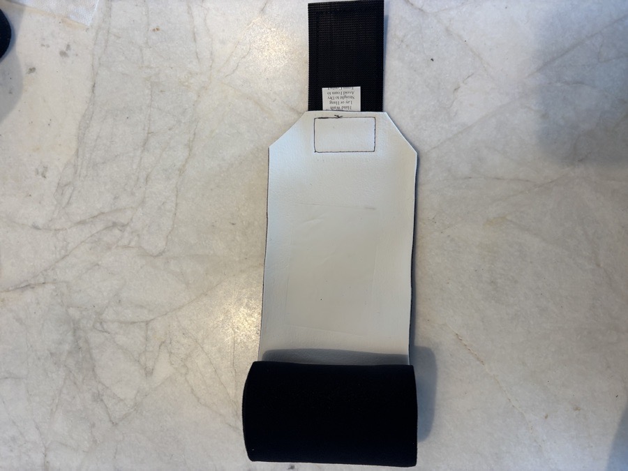 Black equifit T-sportwrap 