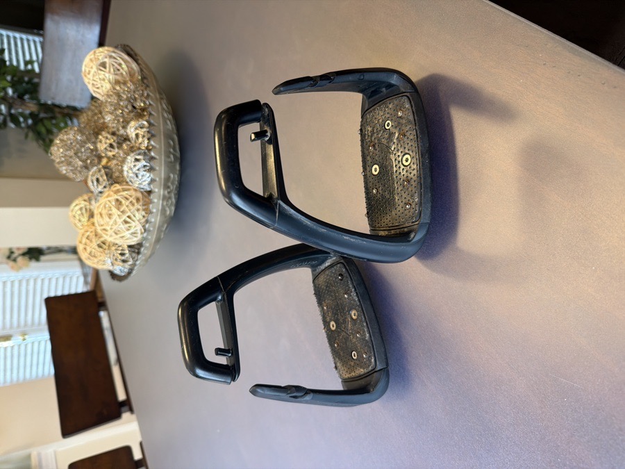 Black FREEJUMP Freejump Soft Up Classic Stirrups