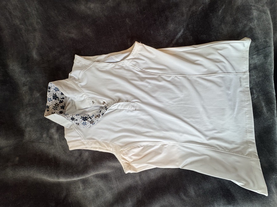 M Kerrits Sleeveless Show Shirt